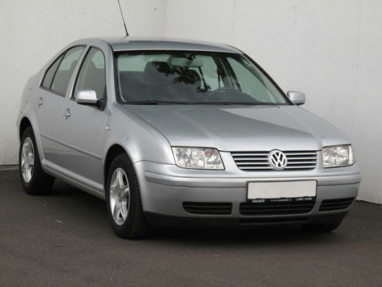 Volkswagen Bora (1998–2005) - recenze