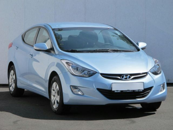 Hyundai Elantra (2011–2015) - recenze