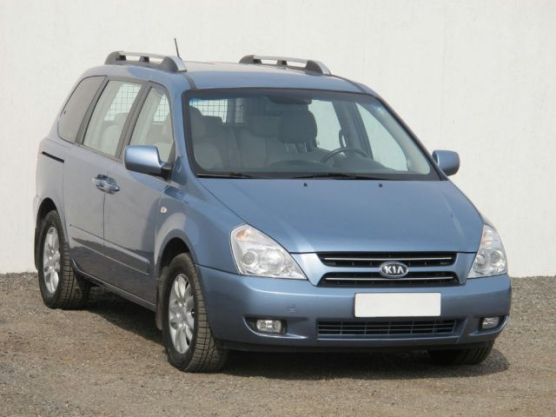 Kia Carnival (2006 – 2012) - recenze