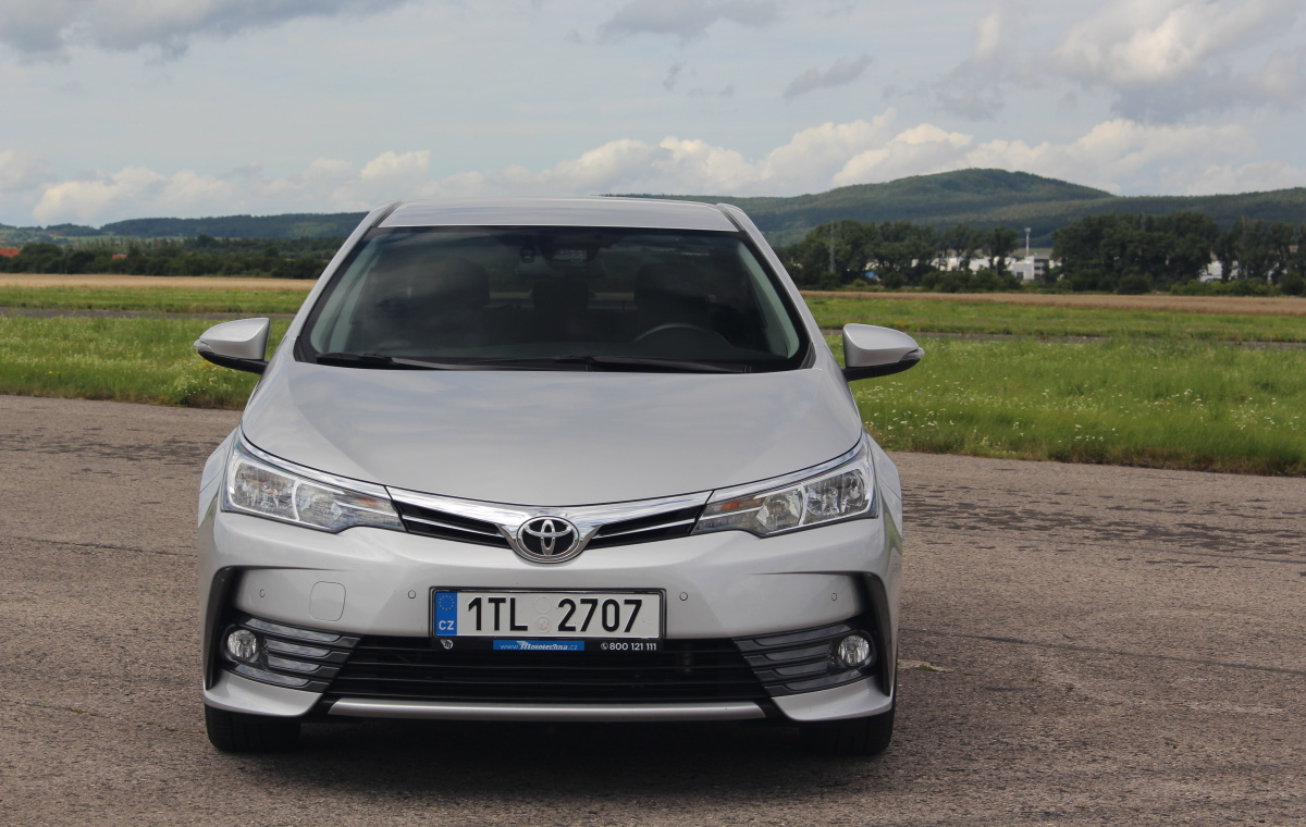 toyota-corolla-5