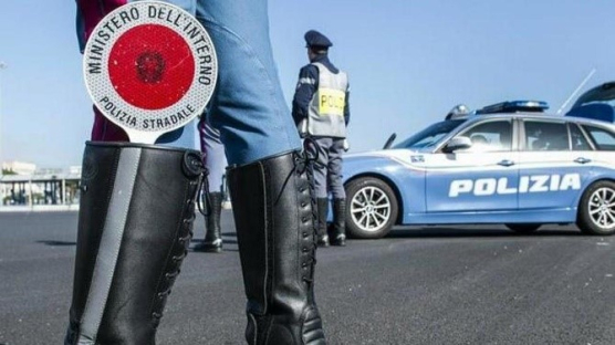 Zapłacisz mandat, jeśli kupisz auto używane z takimi oponami.