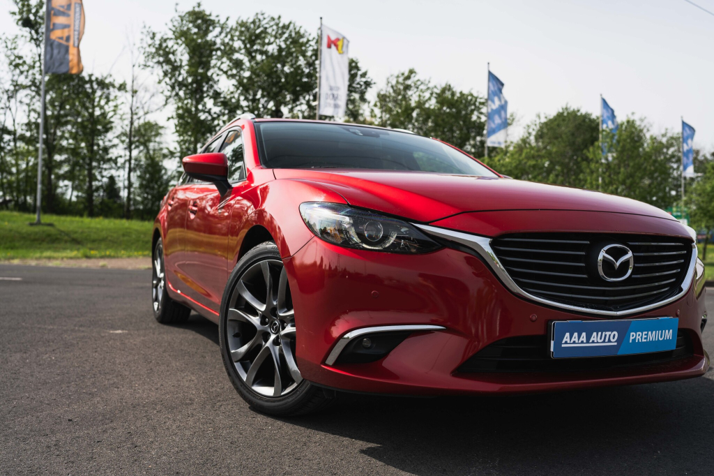 Mazda 6