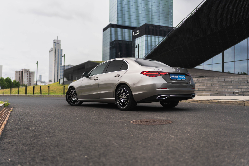 Mercedes-Benz C