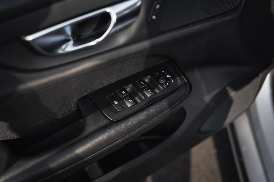 Volvo V60, 2021