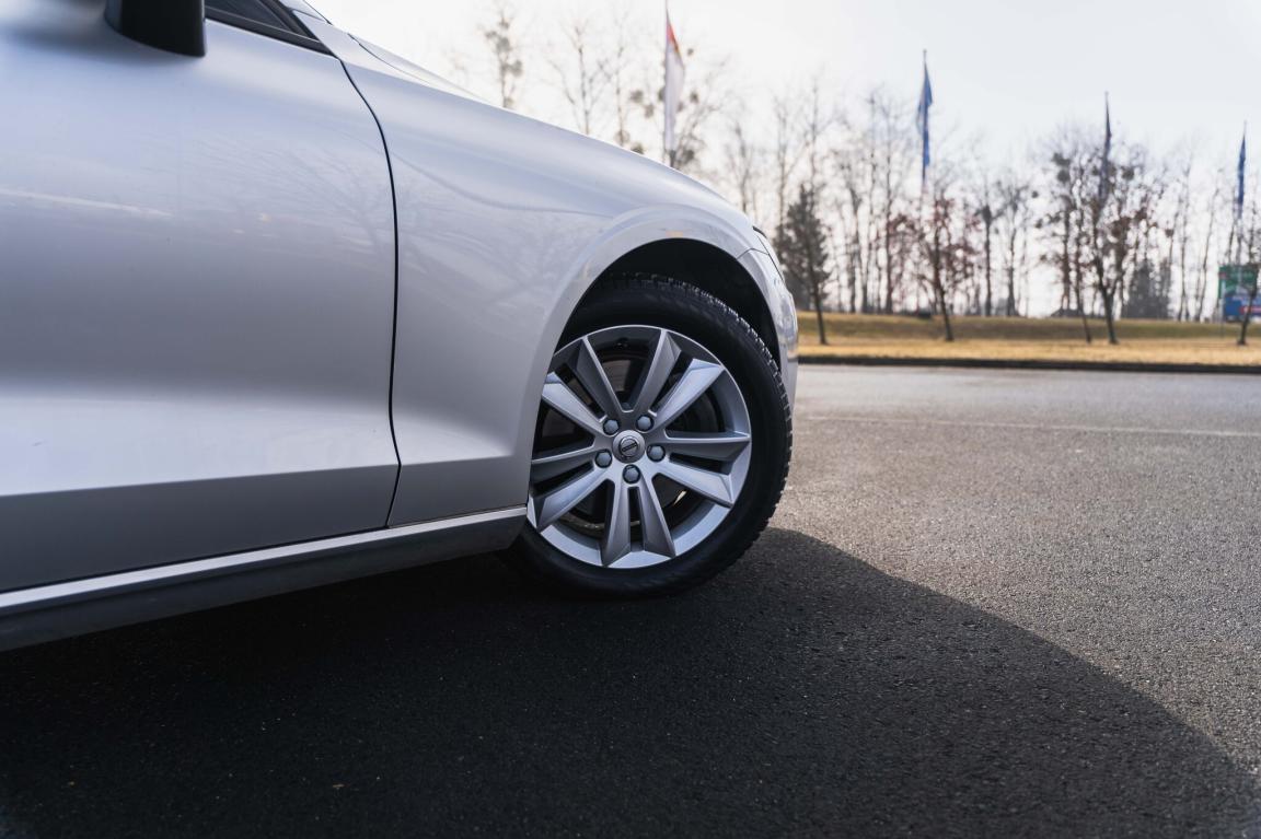 Volvo V60, 2021