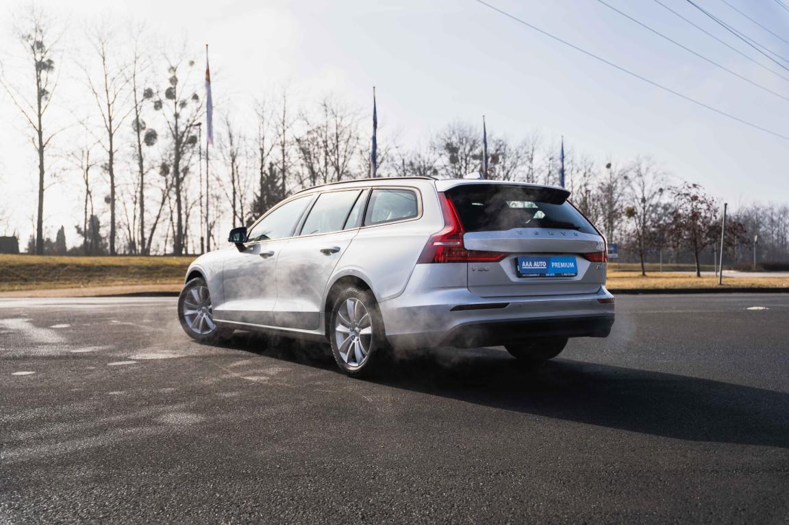 Volvo V60, 2021