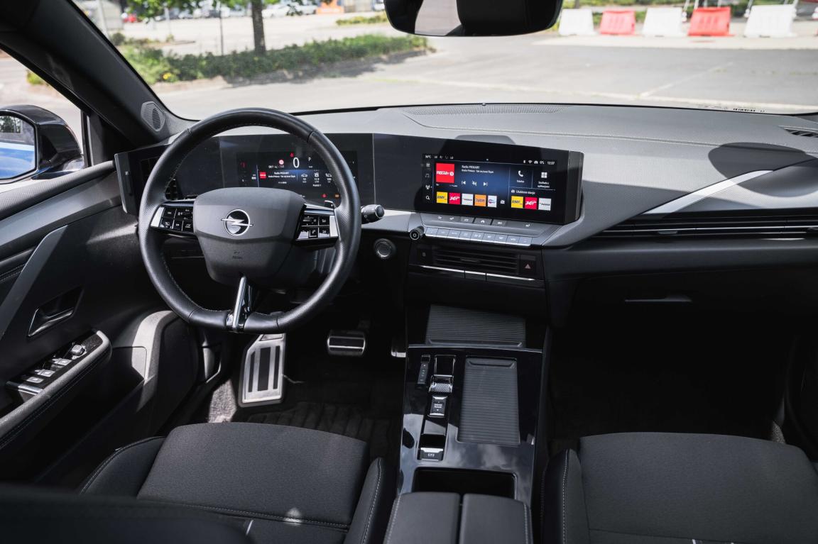 Opel Astra, 2024