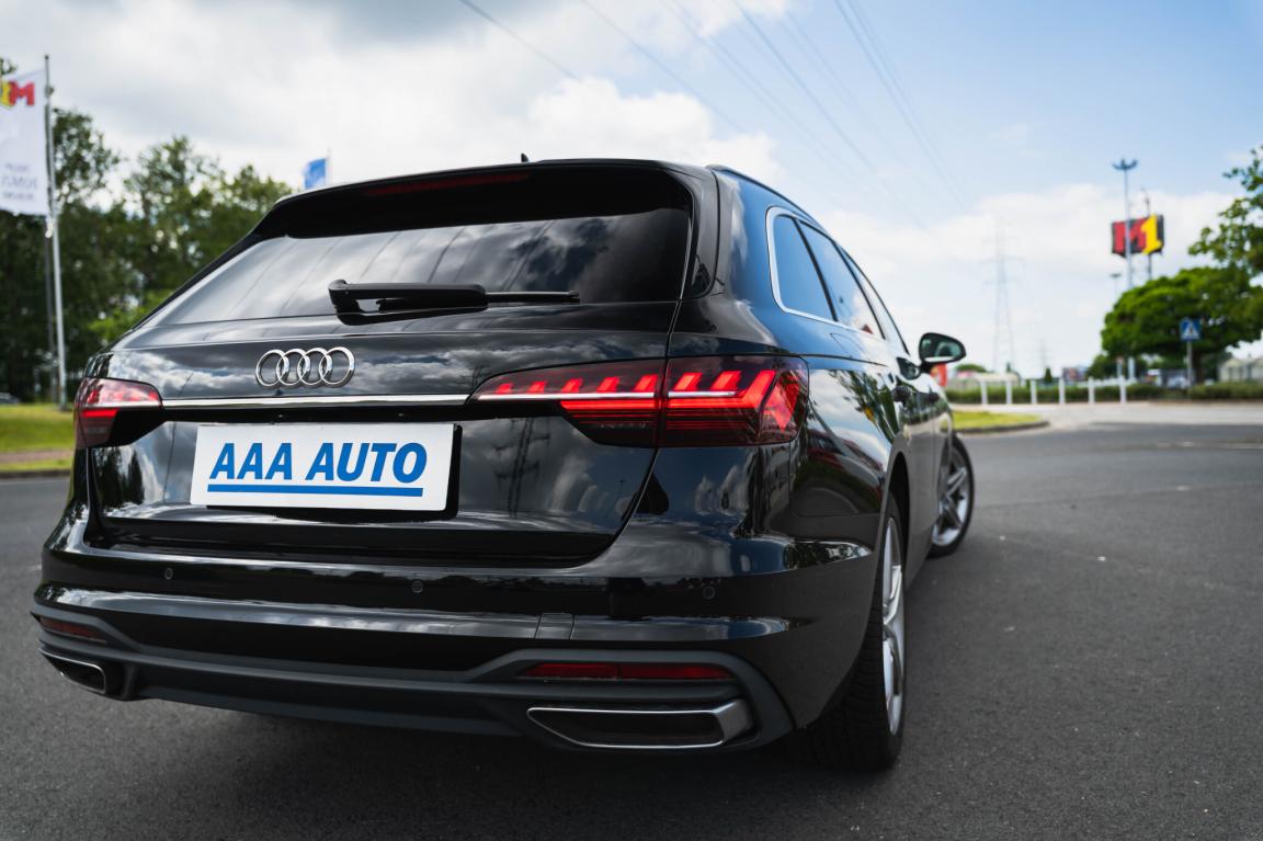 Audi A4, 2021