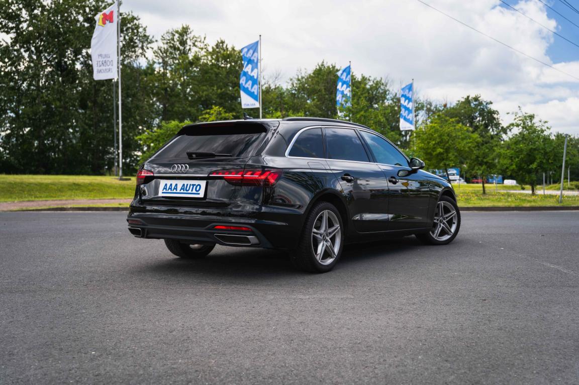 Audi A4, 2021
