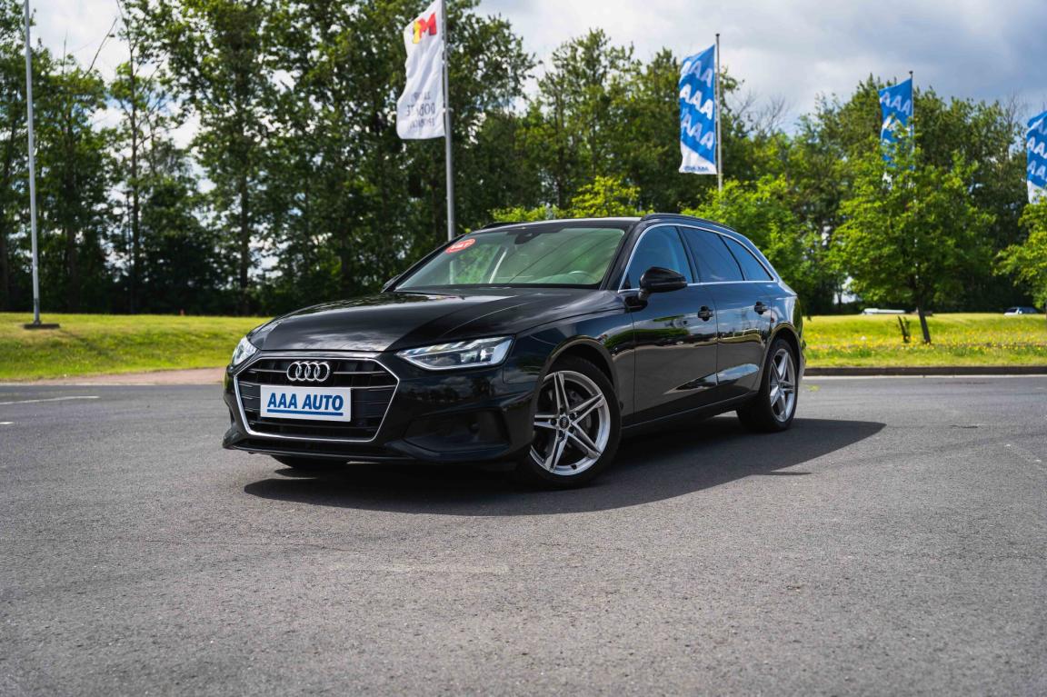 Audi A4, 2021