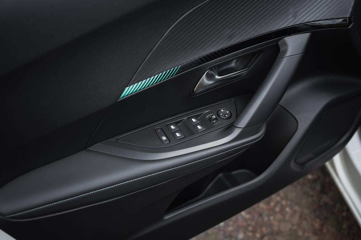 Peugeot 2008, 2021