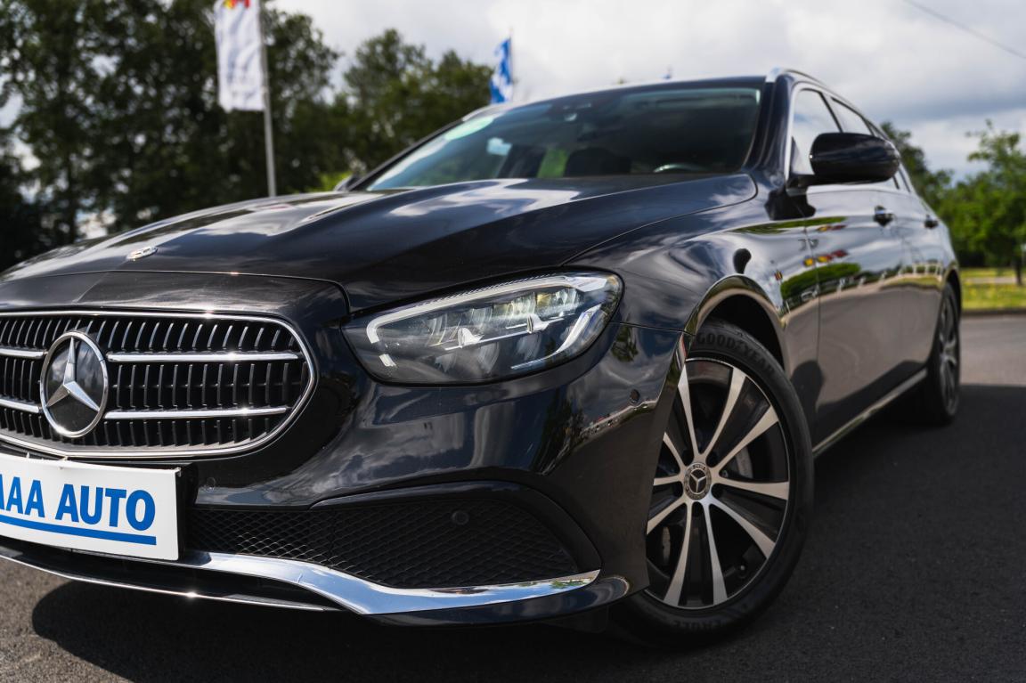 Mercedes-Benz E, 2020