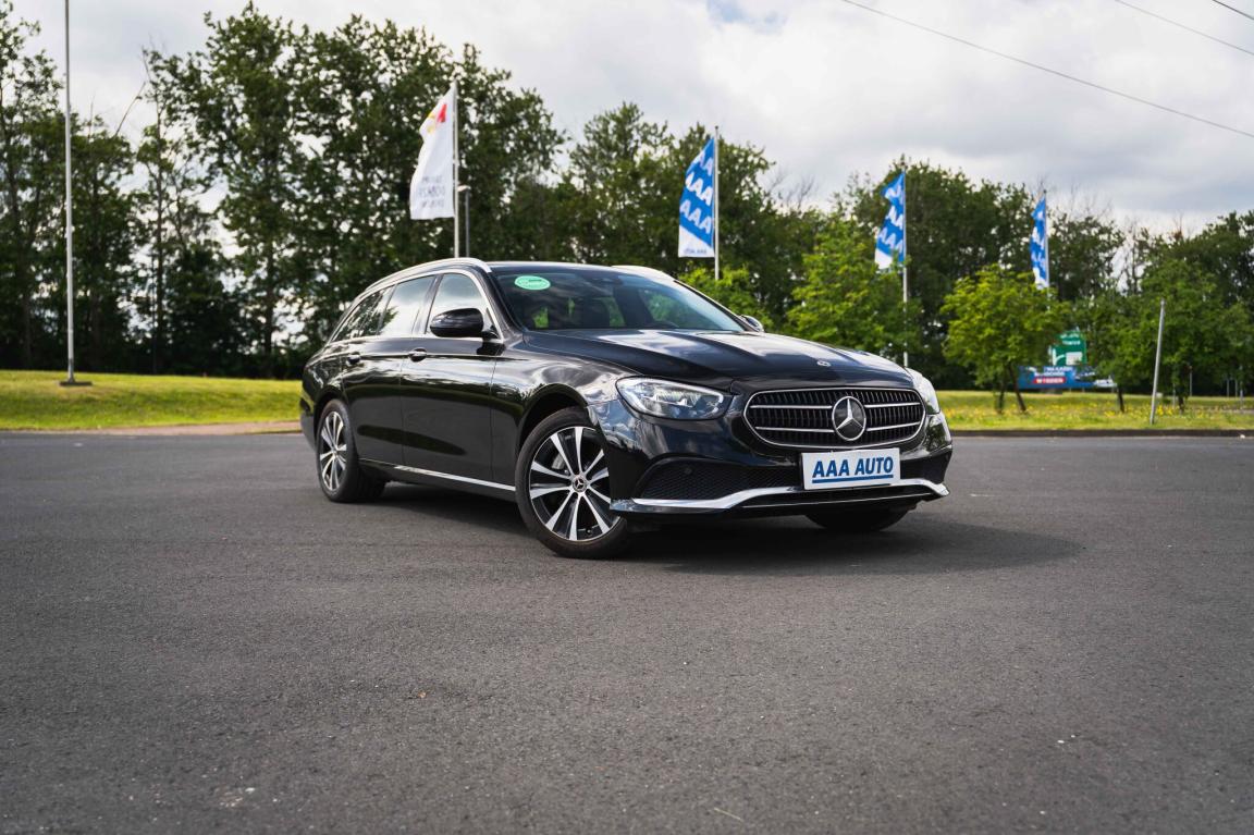 Mercedes-Benz E, 2020