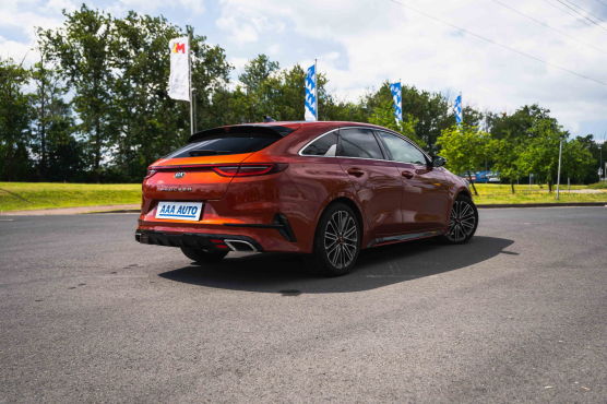 Kia ProCeed