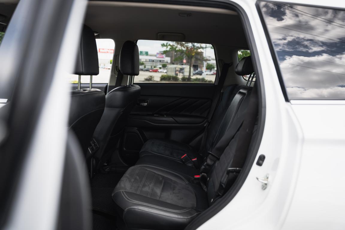 Mitsubishi Outlander, 2020