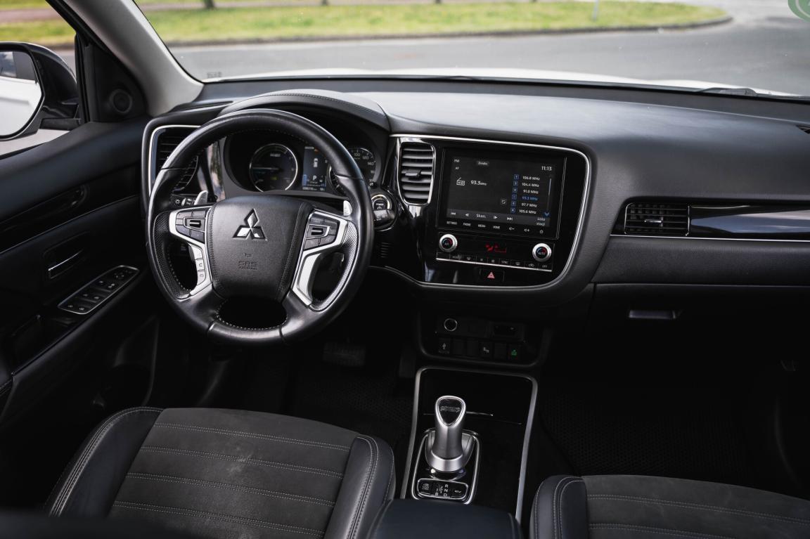 Mitsubishi Outlander, 2020