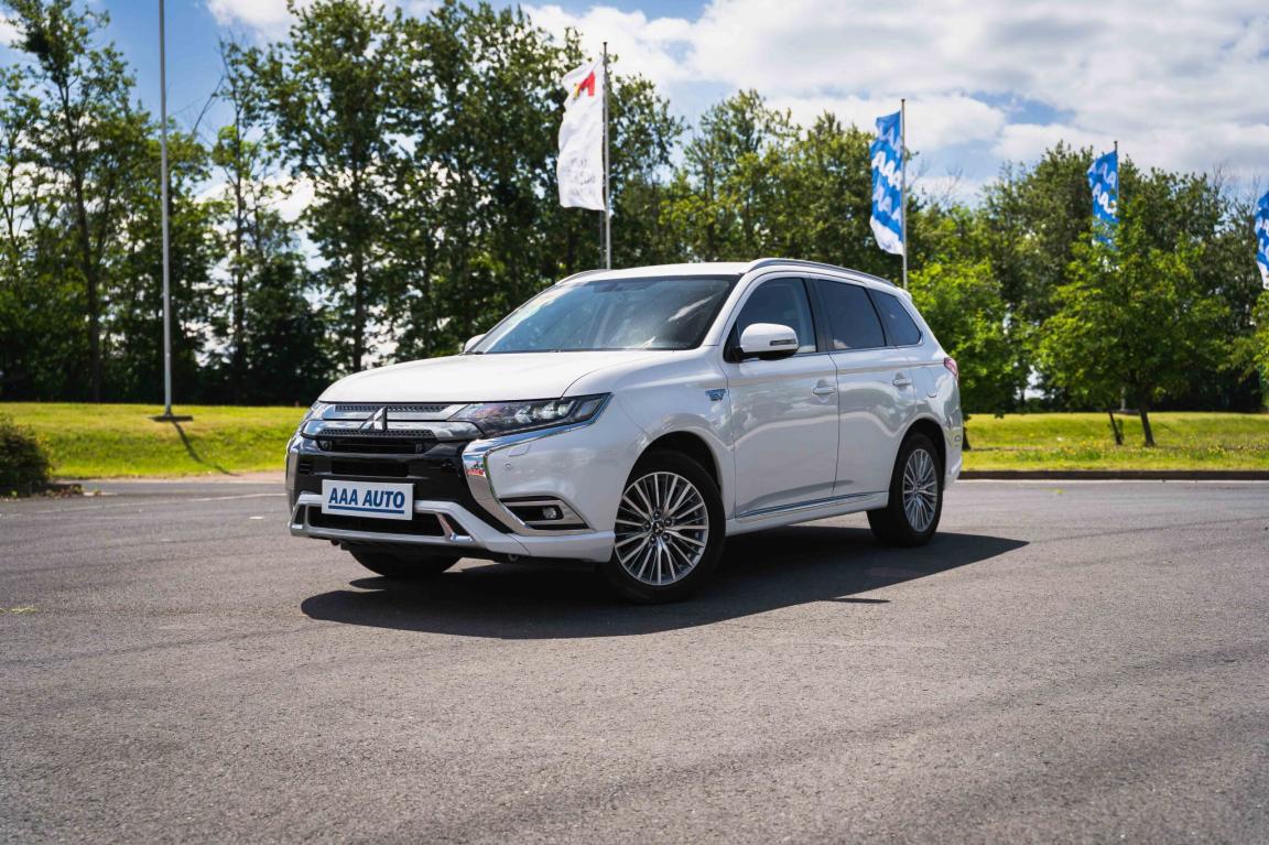 Mitsubishi Outlander, 2020