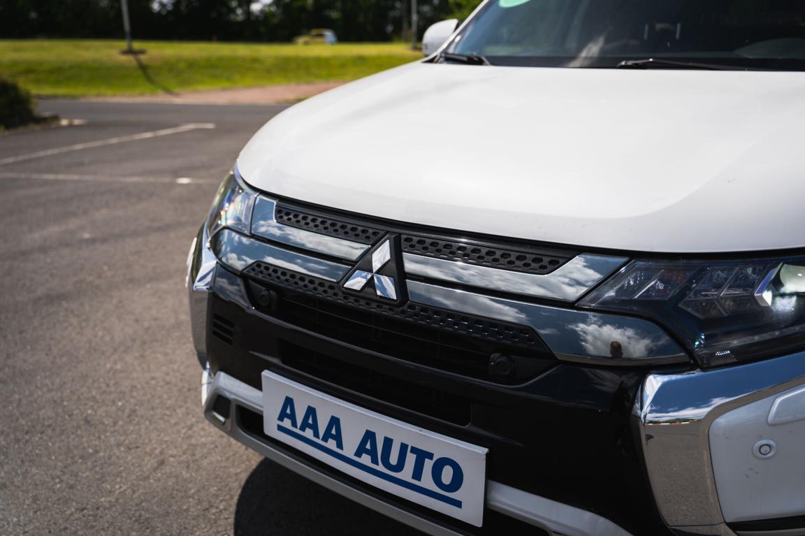 Mitsubishi Outlander, 2020