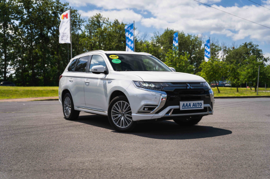 Mitsubishi Outlander 2.4 PHEV