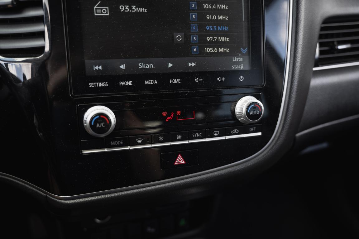 Mitsubishi Outlander, 2020