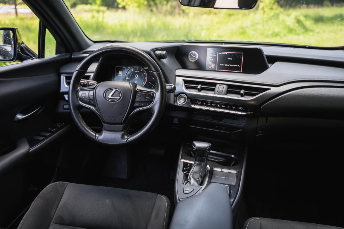 Lexus UX, 2020