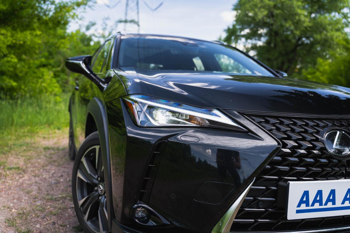 Lexus UX, 2020
