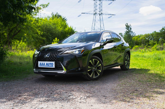 Lexus UX
