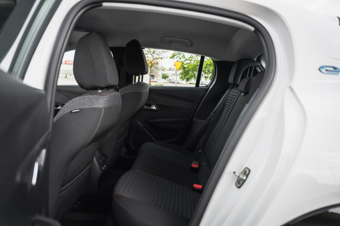 Peugeot e-208, 2023