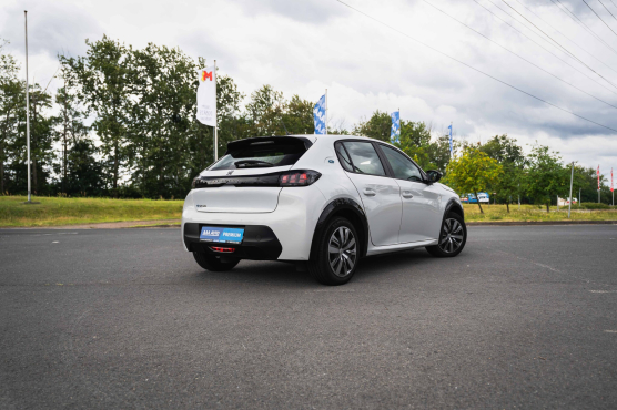 Peugeot e-208 50 kWh