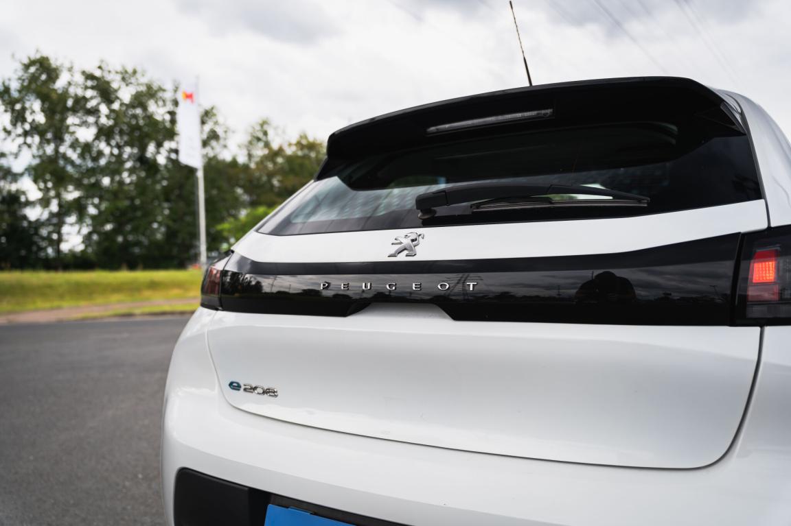 Peugeot e-208, 2023