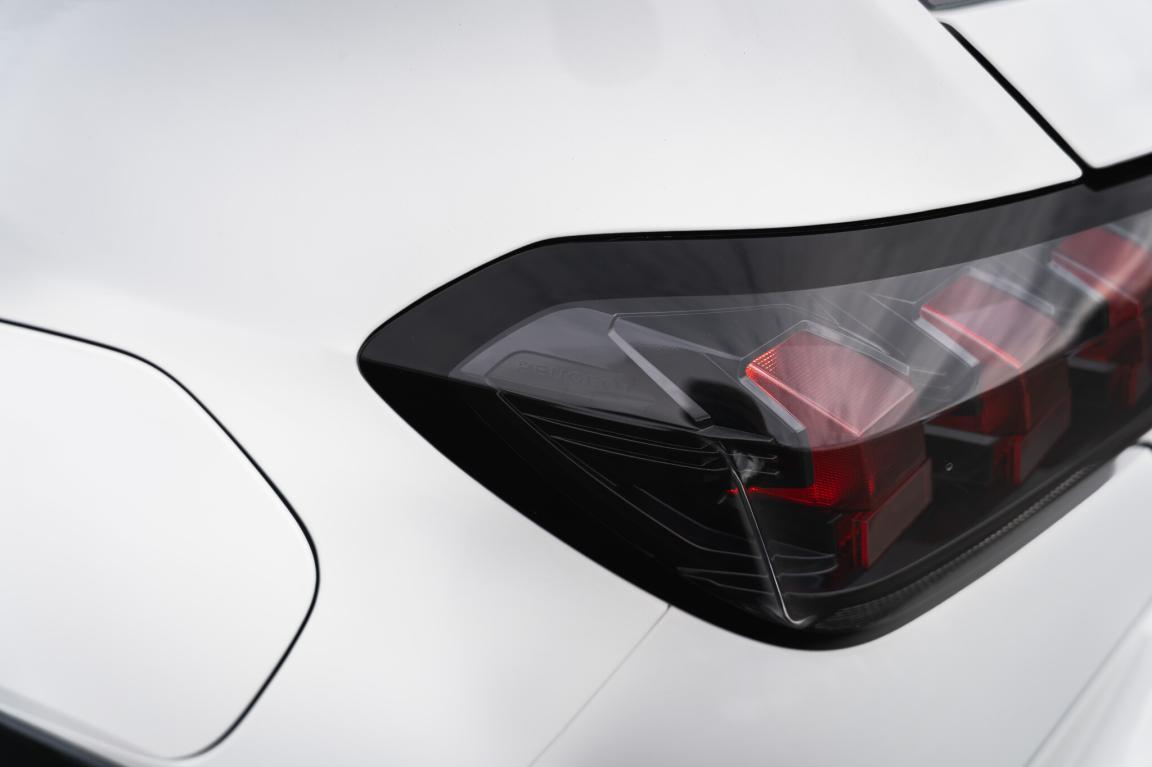 Peugeot e-208, 2023