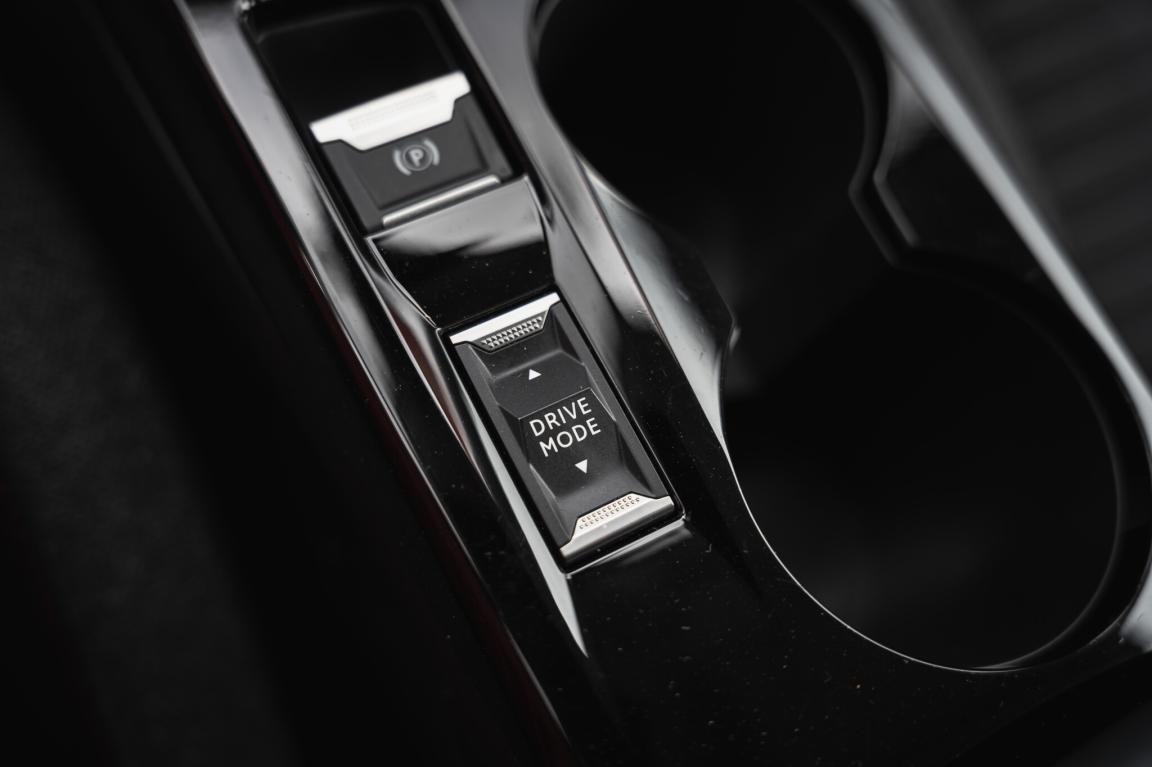 Peugeot e-208, 2023