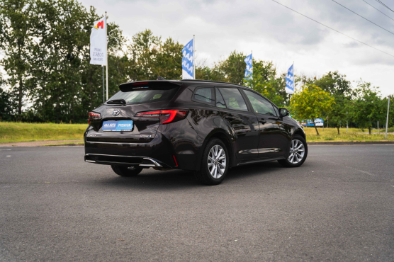 Toyota Corolla 1.8 Hybrid