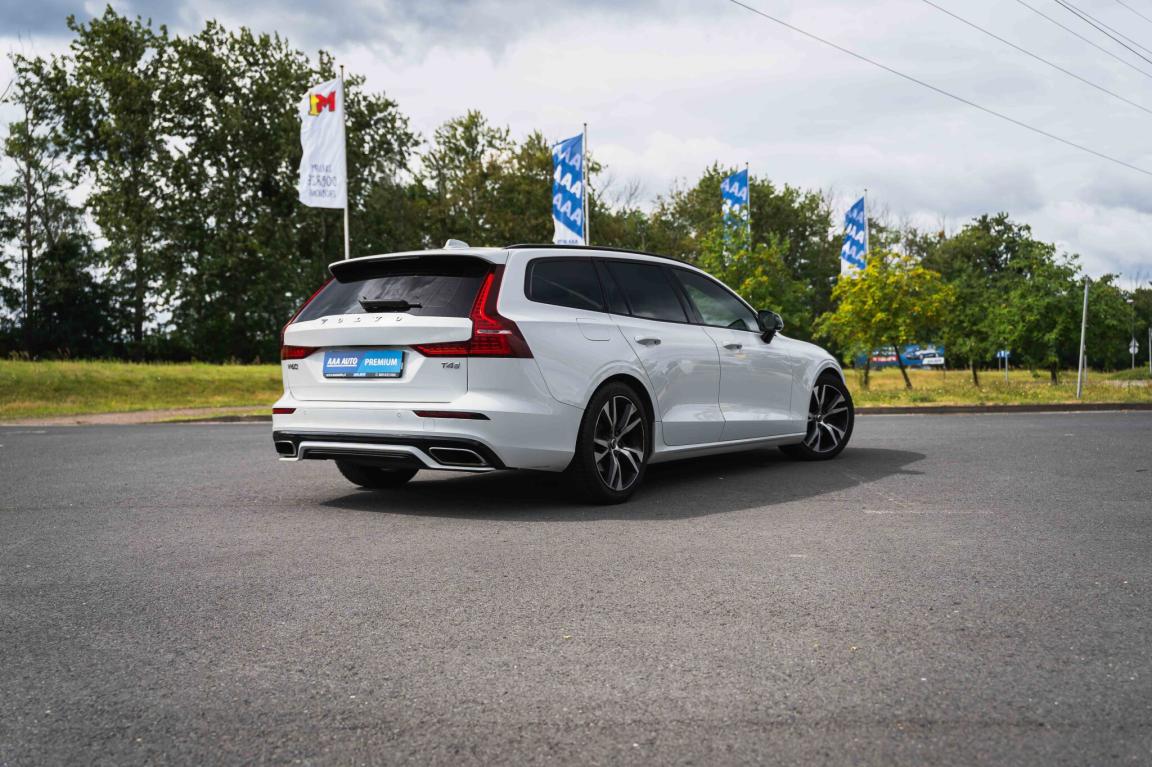Volvo V60, 2020