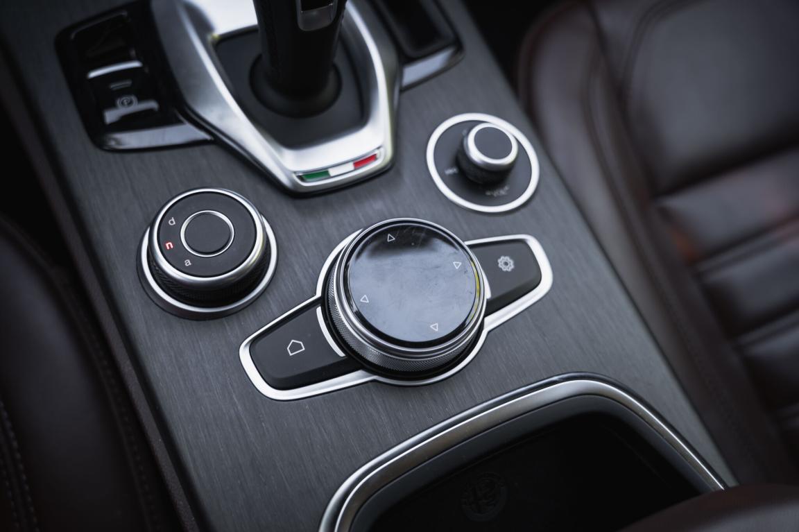 Alfa Romeo Stelvio, 2020