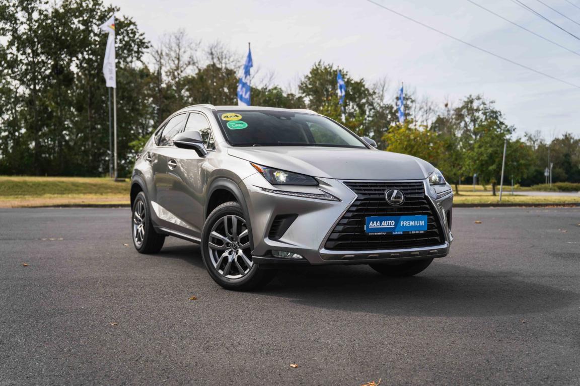 Lexus NX, 2021