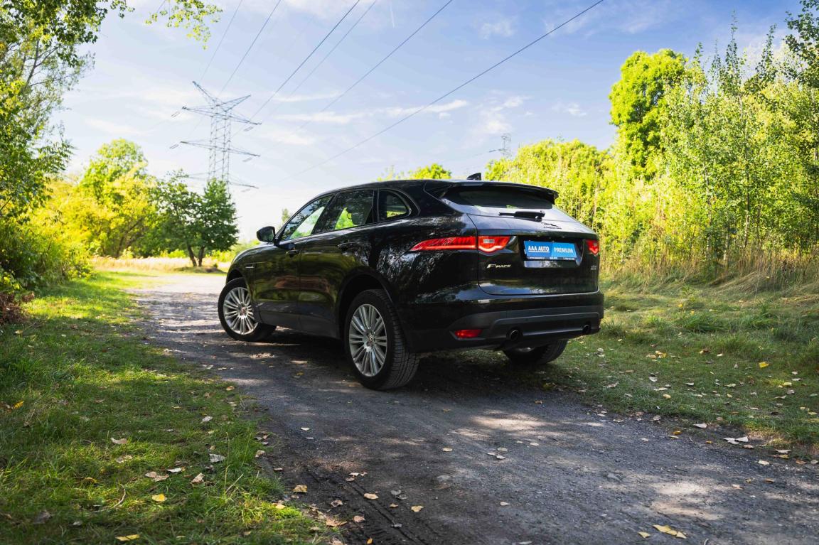 Jaguar F-Pace, 2020