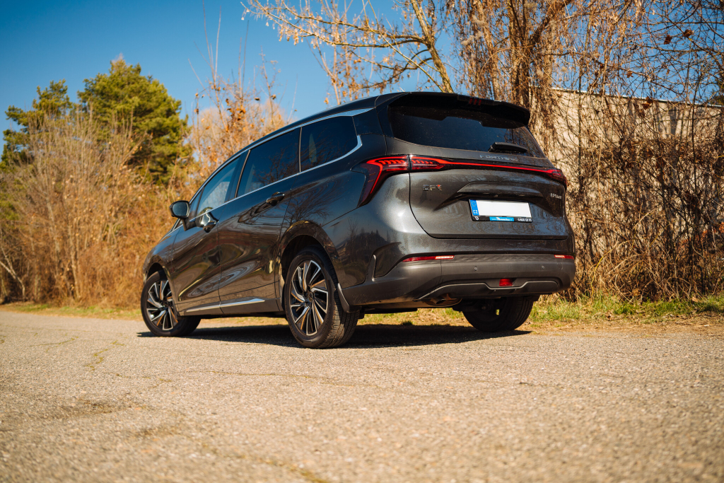 Dongfeng U-Tour