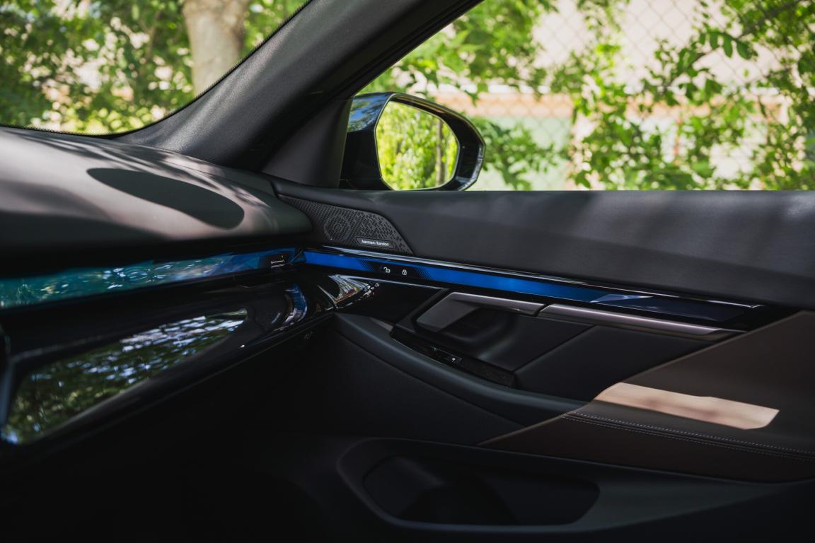 BMW 5, 2025