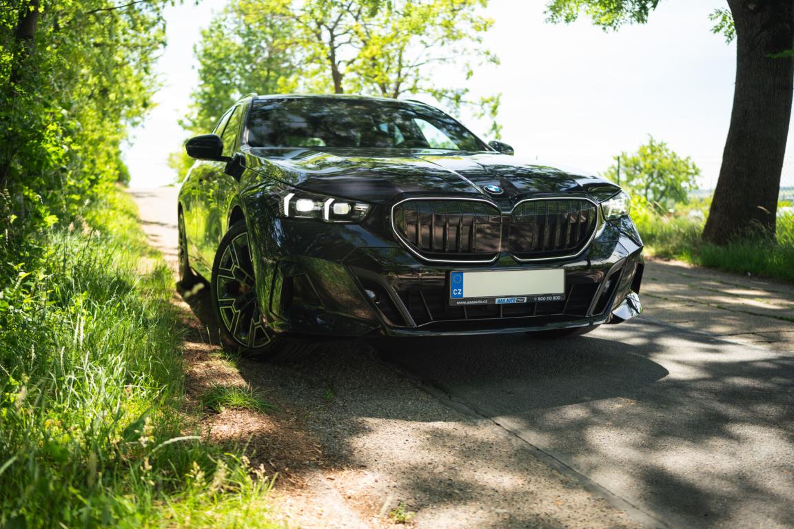 BMW 5, 2025
