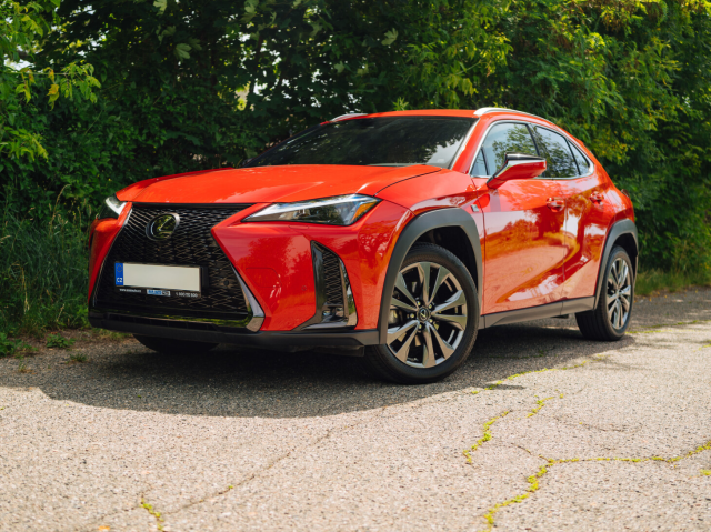 Lexus UX