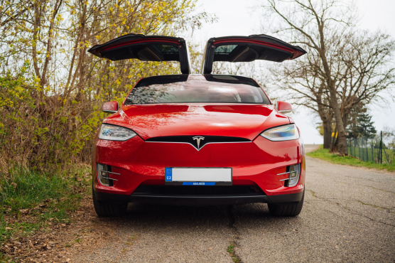 Tesla Model X Ludicrous