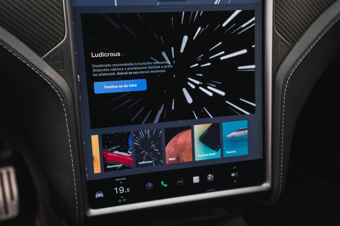 Tesla Model X, 2019