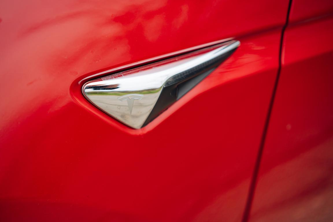 Tesla Model X, 2019