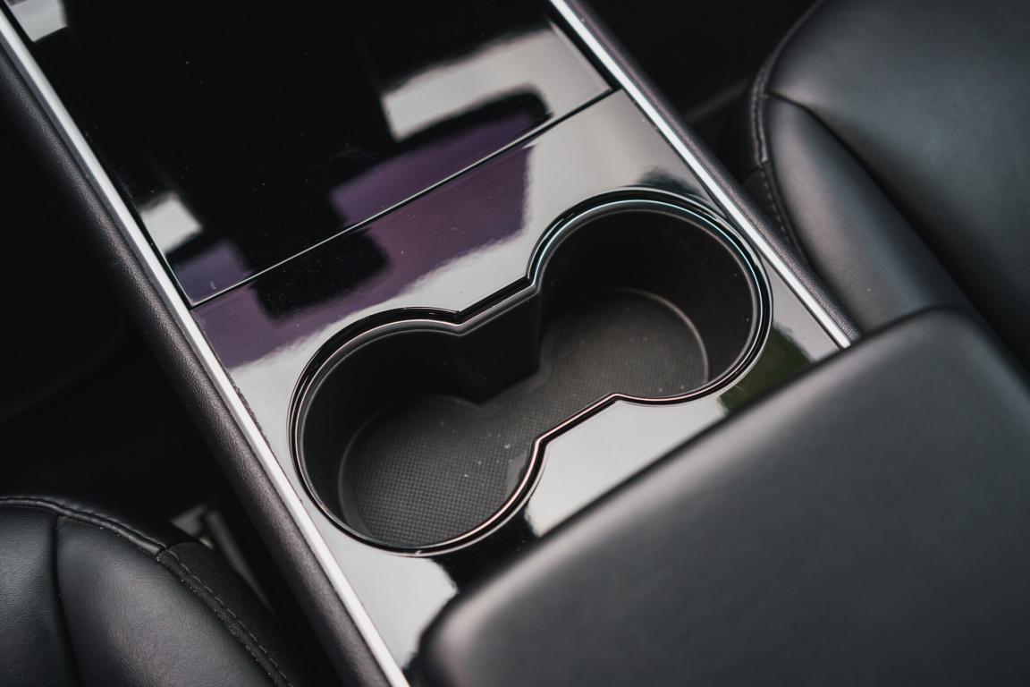 Tesla Model 3, 2020