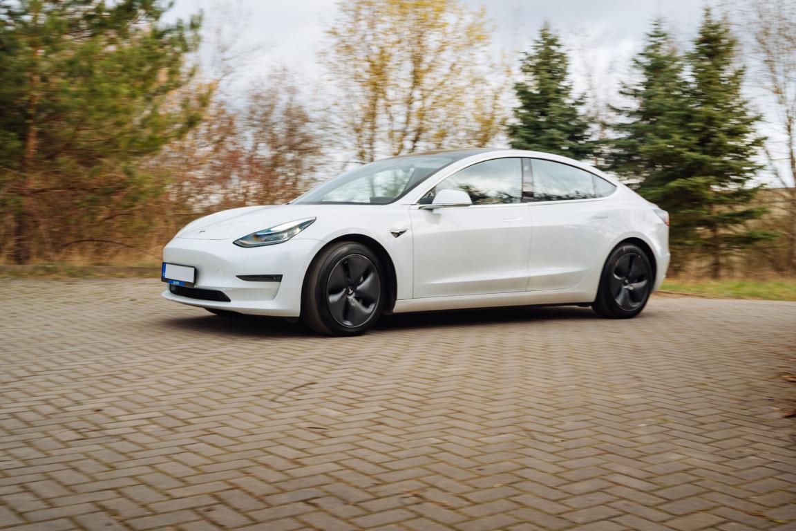 Tesla Model 3, 2020
