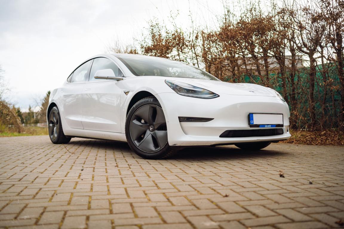 Tesla Model 3, 2020