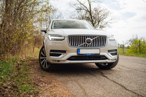 Volvo XC90 B5 AWD