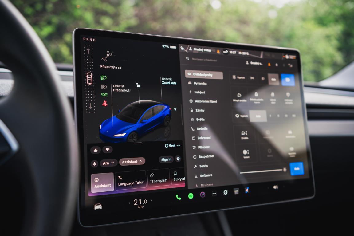 Tesla Model 3, 2023