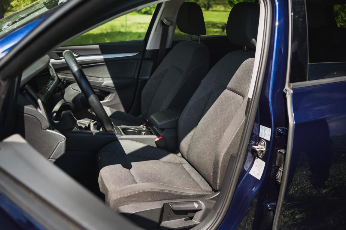 Volkswagen Golf, 2023